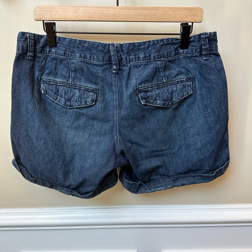 Old Navy Shorts - Picture 3 of 3